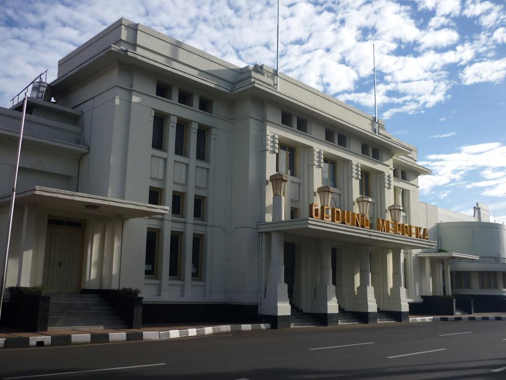 Golden Flower By Kagum Hotels Bandung Exterior foto